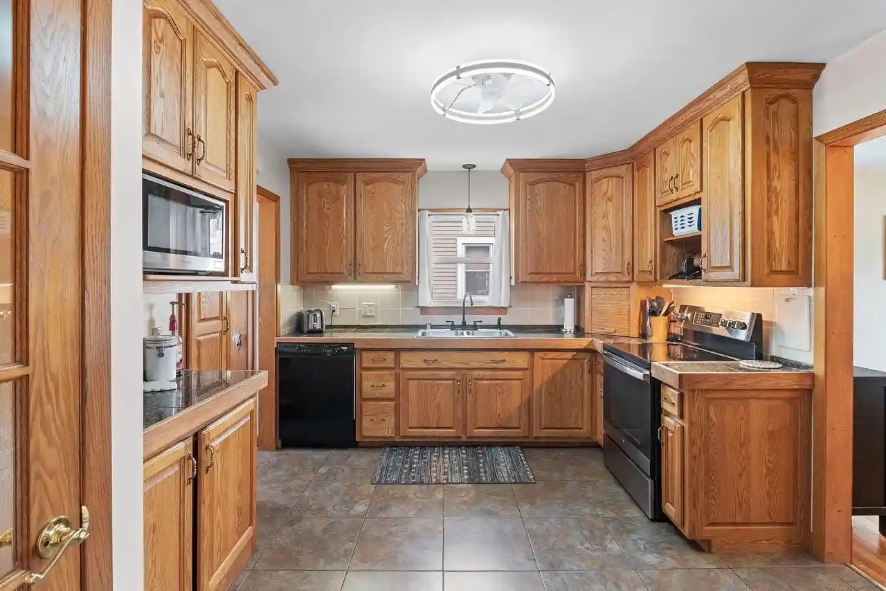 4th image of 1710 24Th Street Street, Two Rivers, WI 54241 | MLS# 1972451