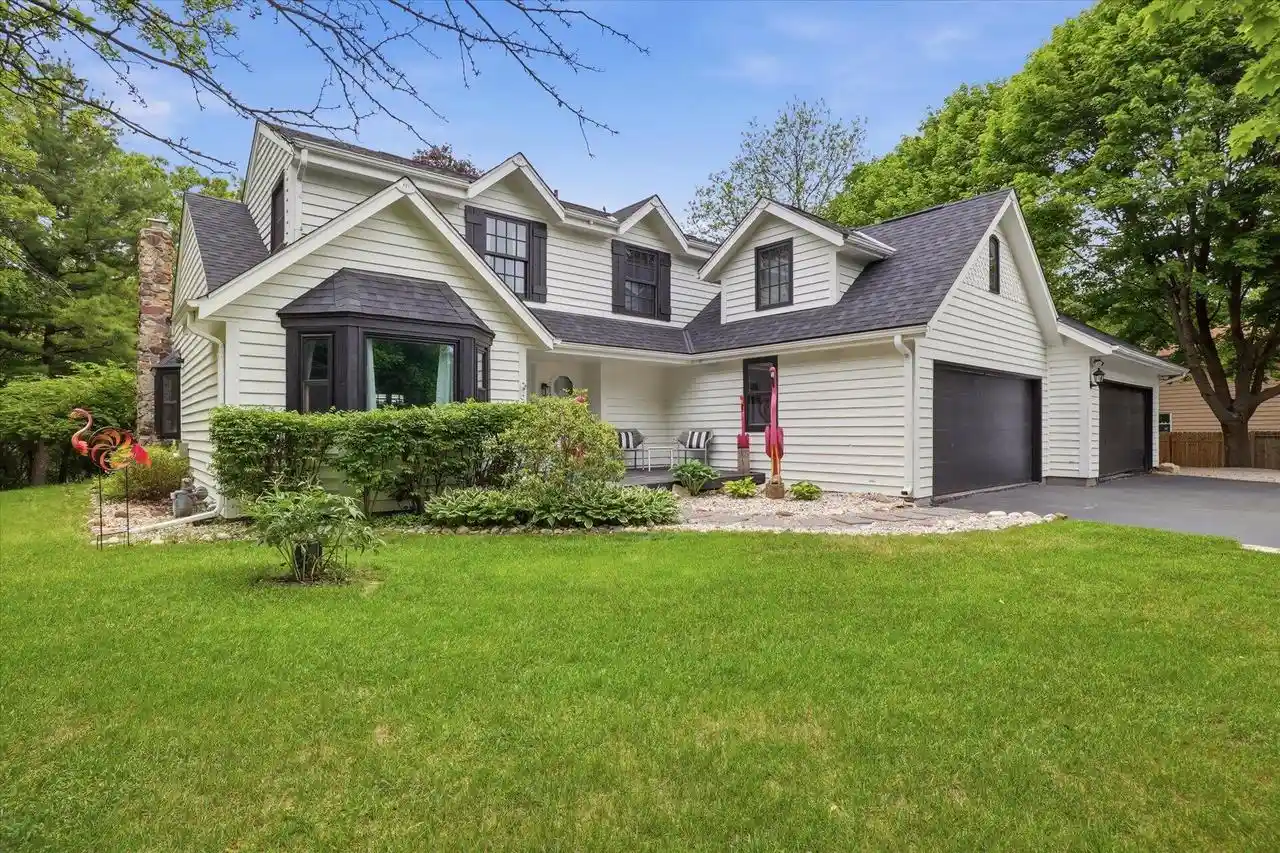 1st image of 423 Bron Derw Court Court, Wales, WI 53183 | MLS# 1972464