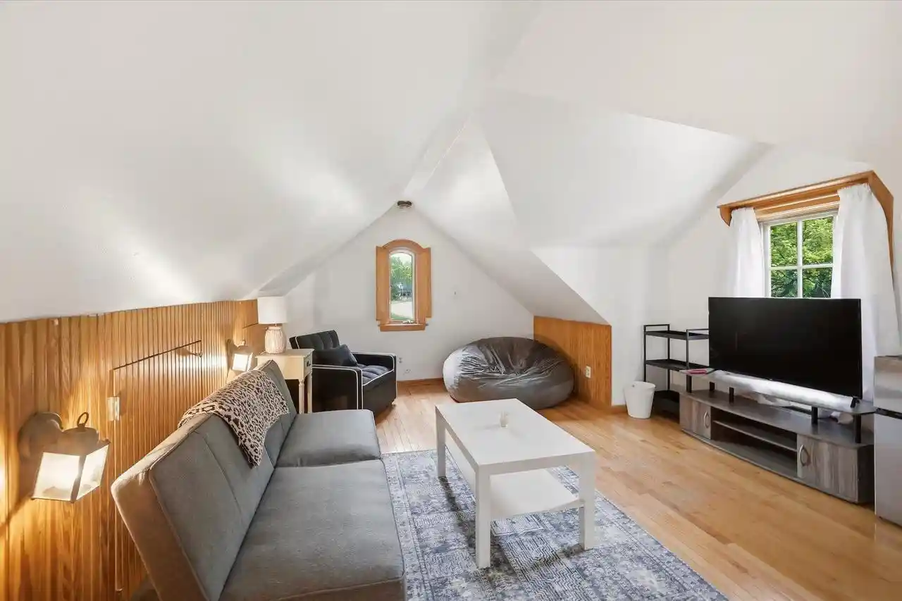 4th image of 423 Bron Derw Court Court, Wales, WI 53183 | MLS# 1972464