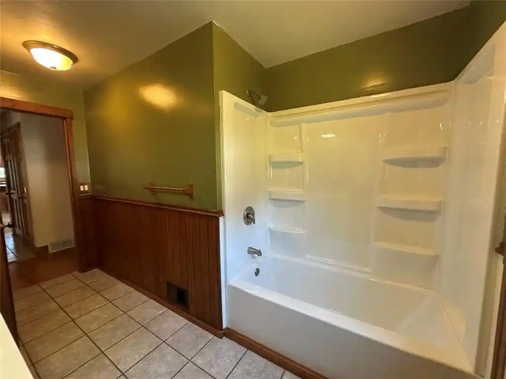 3rd image of E910 Cedar Road Road, Eau Claire, WI 54701 | MLS# 1603236