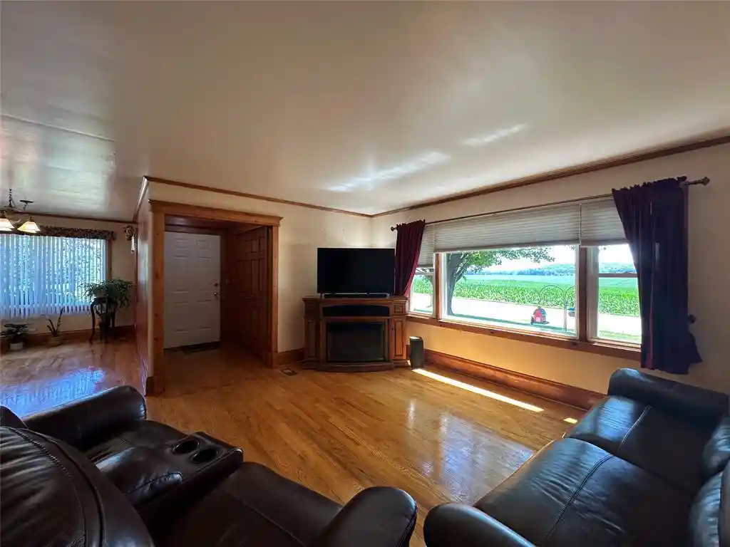 41st image of E910 Cedar Road Road, Eau Claire, WI 54701 | MLS# 1603236