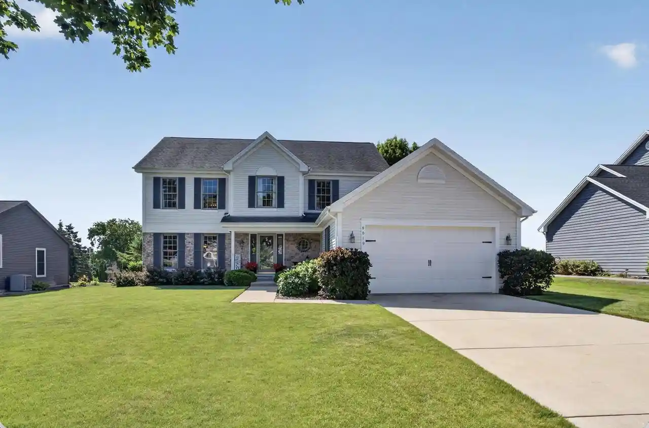 1st image of 8819 W Whispering Oaks Court Court, Franklin, WI 53132 | MLS# 2028448