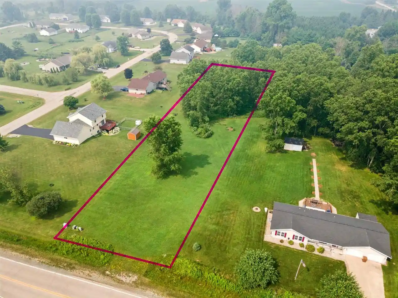Homes for sale in Little Suamico, WI | 865 County Road J, Little Suamico, WI 54141 | MLS# 50329412