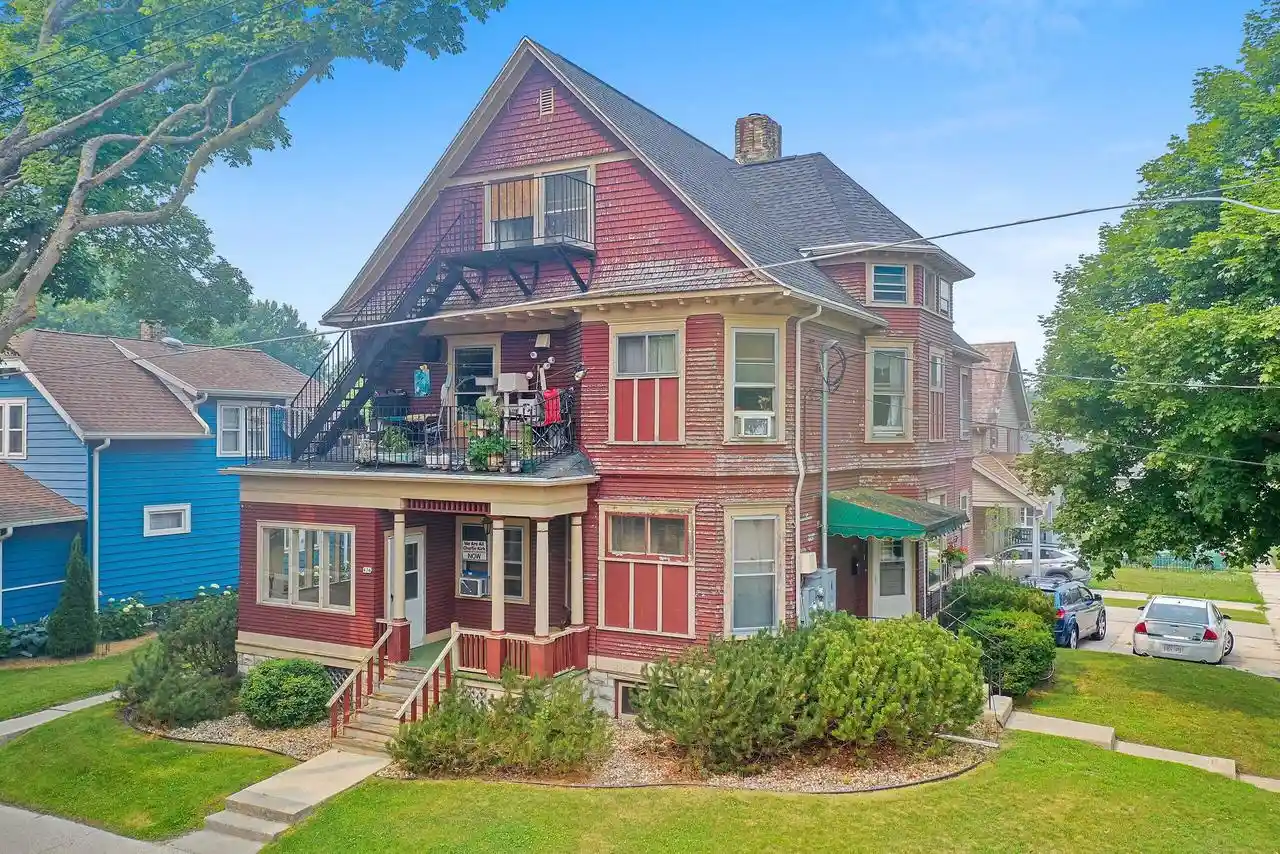 1st image of 436 N 6th Street Street, Manitowoc, WI 54220 | MLS# 1972473