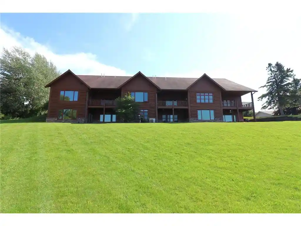Photo 1 of Single family home for sale at 2729 Lake Shore Dr Dr #4, Ashland, WI 54806 | MLS# 7112514 | Listing updated on 2026-08-31