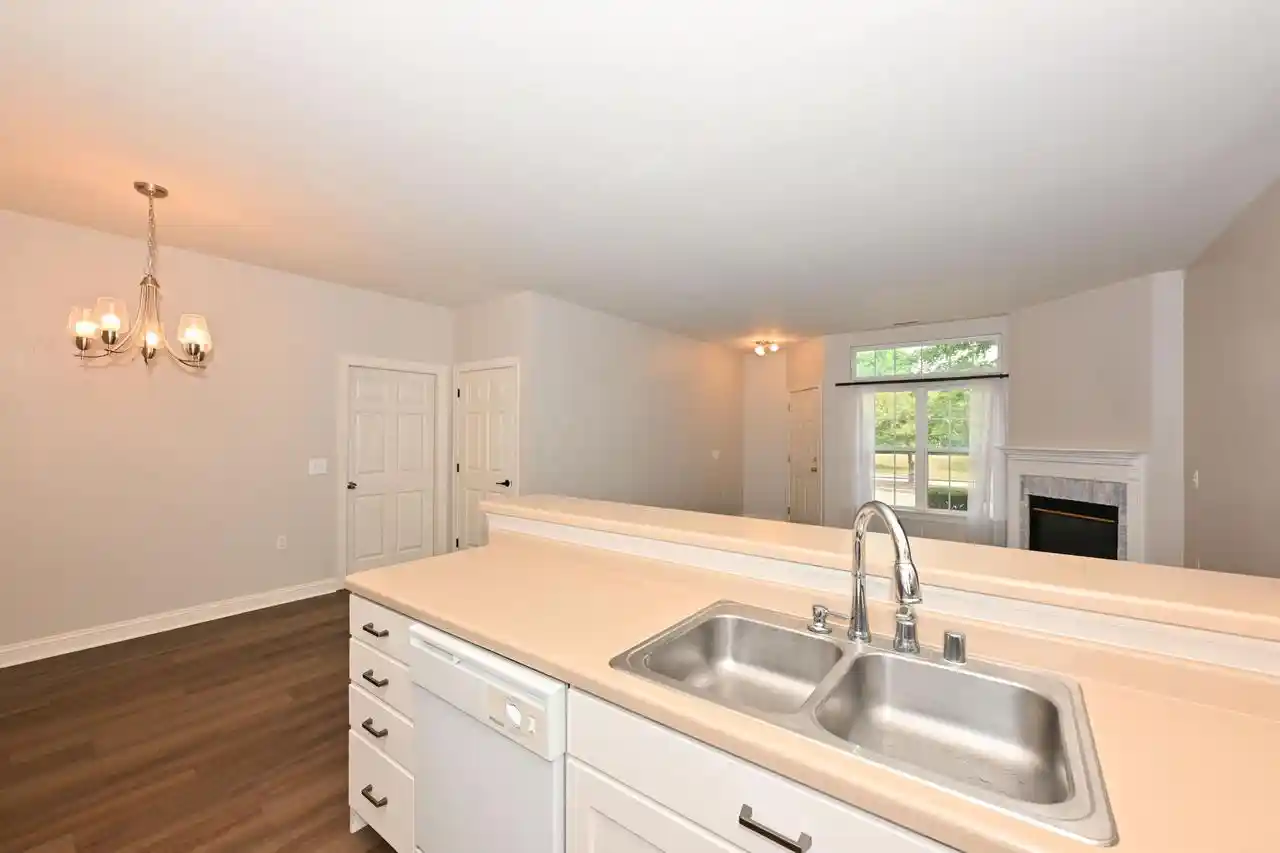2nd image of 2111 W Vista Bella Dr Dr, Oak Creek, WI 53154 | MLS# 1972511
