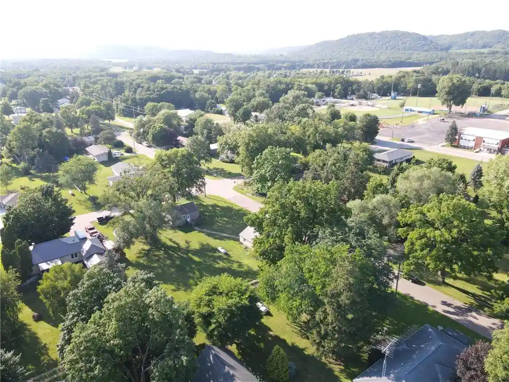 5th image of 315 Cedar Street Street, Pepin, WI 54759 | MLS# 7112507