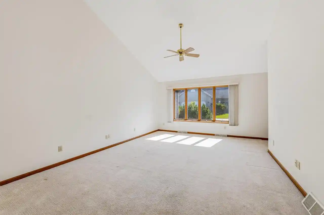 3rd image of 178 E Pioneer Road Road, Fond Du Lac, WI 54935 | MLS# 50329438