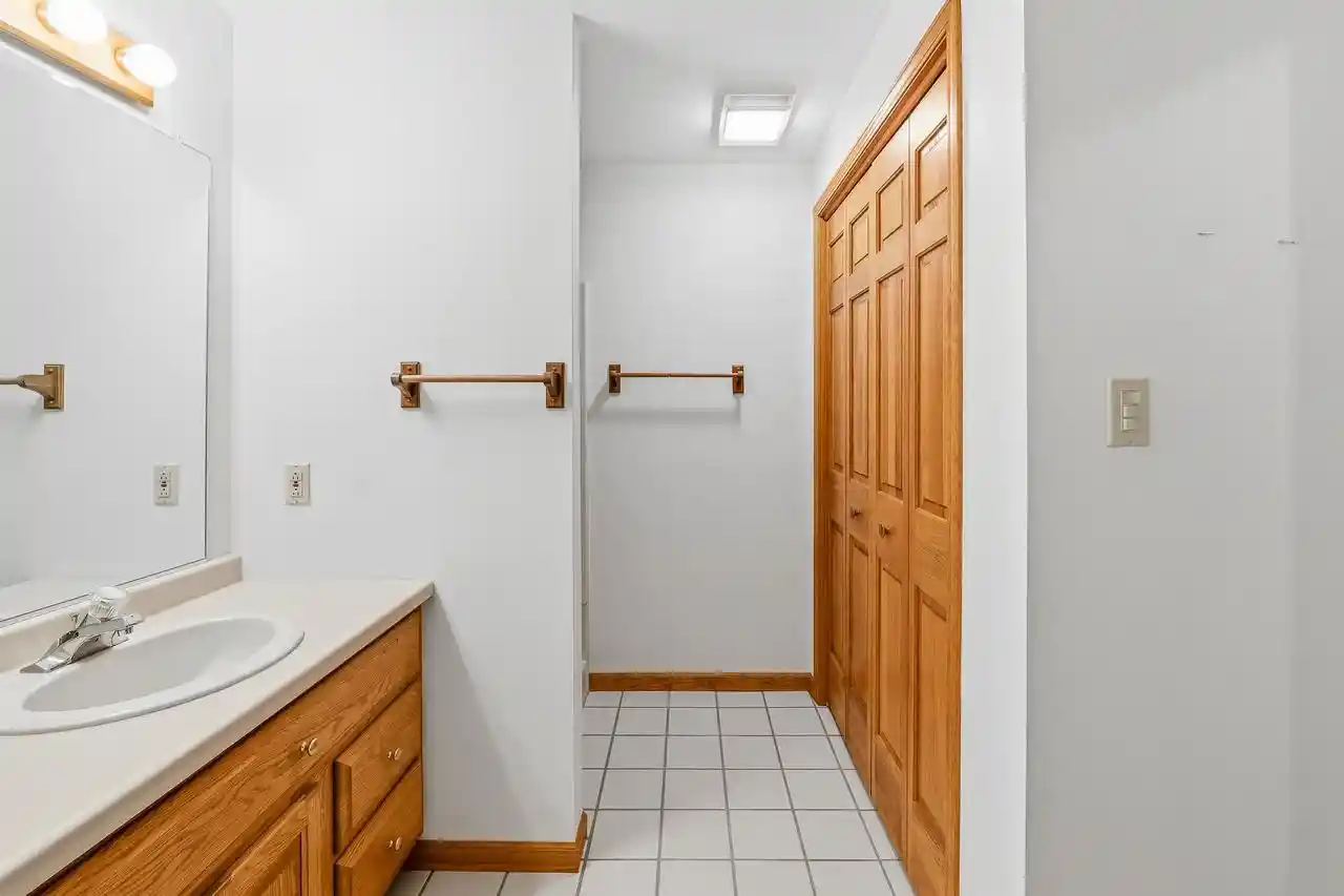 5th image of 178 E Pioneer Road Road, Fond Du Lac, WI 54935 | MLS# 50329438