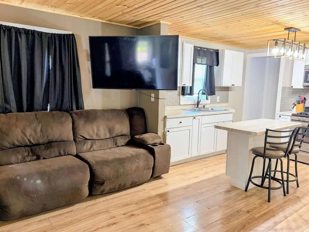 2nd image of 619 N Michigan Street Street, Prairie Du Chien, WI 53821 | MLS# 2028477