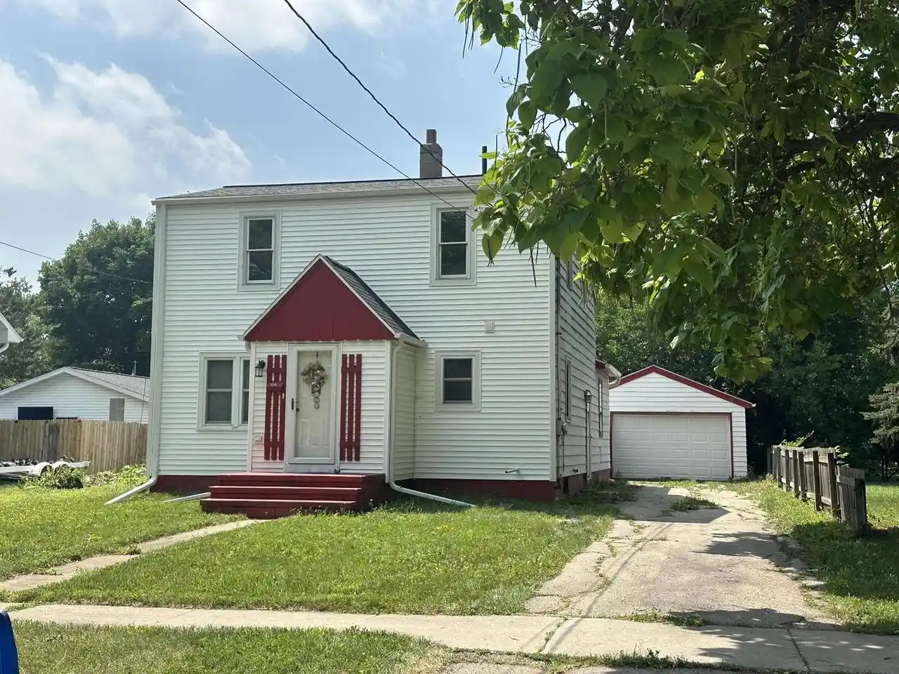 Photo 1 of Single family home for sale at 716 Appleton Street Street, Menasha, WI 54952 | MLS# 50329444 | Listing updated on 2026-09-01