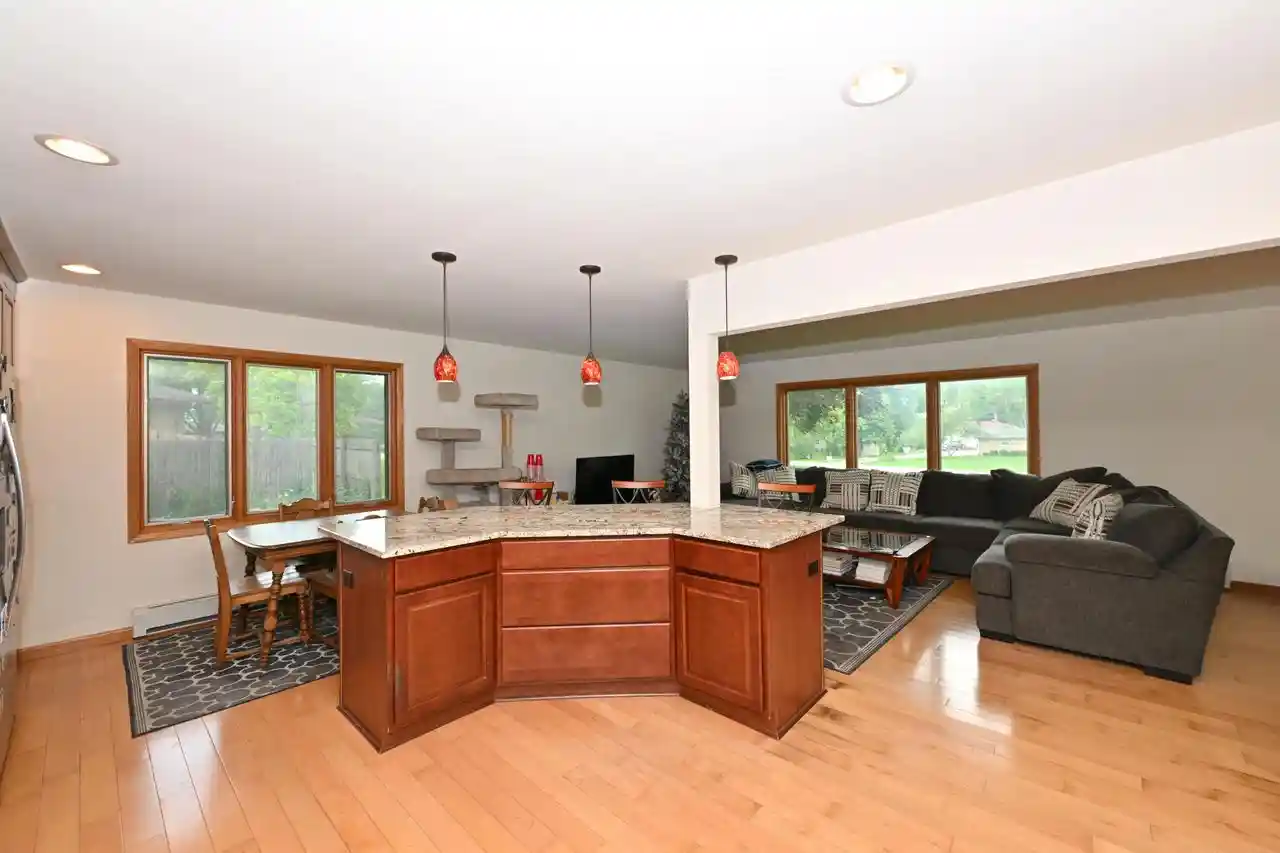 3rd image of W154N8105 Elm Lane Lane, Menomonee Falls, WI 53051 | MLS# 1972524