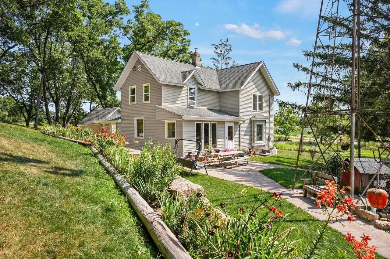 1st image of N8621 Hay Hollow Road Road, Blanchardville, WI 53516 | MLS# 2028485