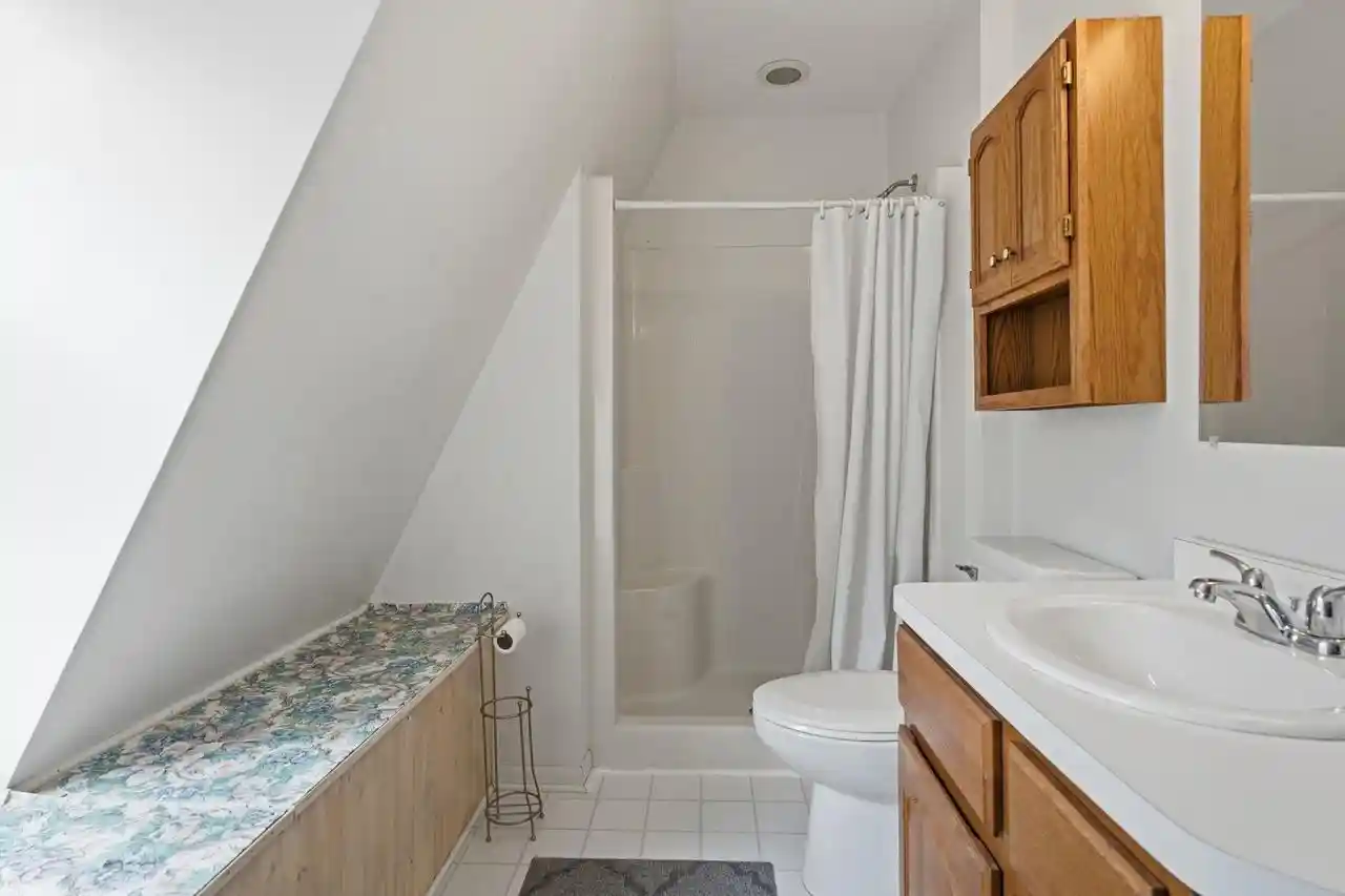 5th image of 2029 Skyline Dr Dr, Stoughton, WI 53589 | MLS# 2028493