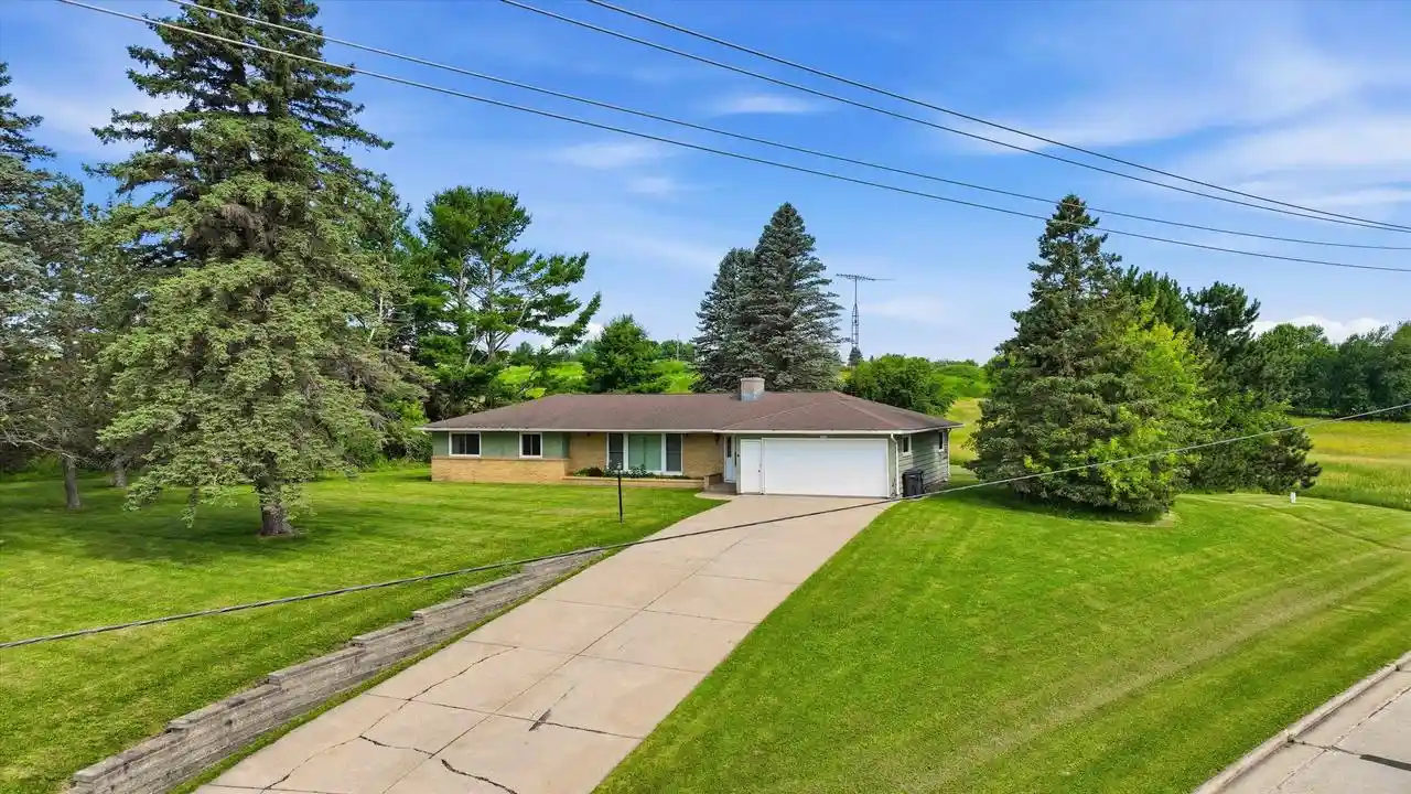 1st image of 1412 N Oak Avenue Avenue, Marshfield, WI 54449 | MLS# 22603400