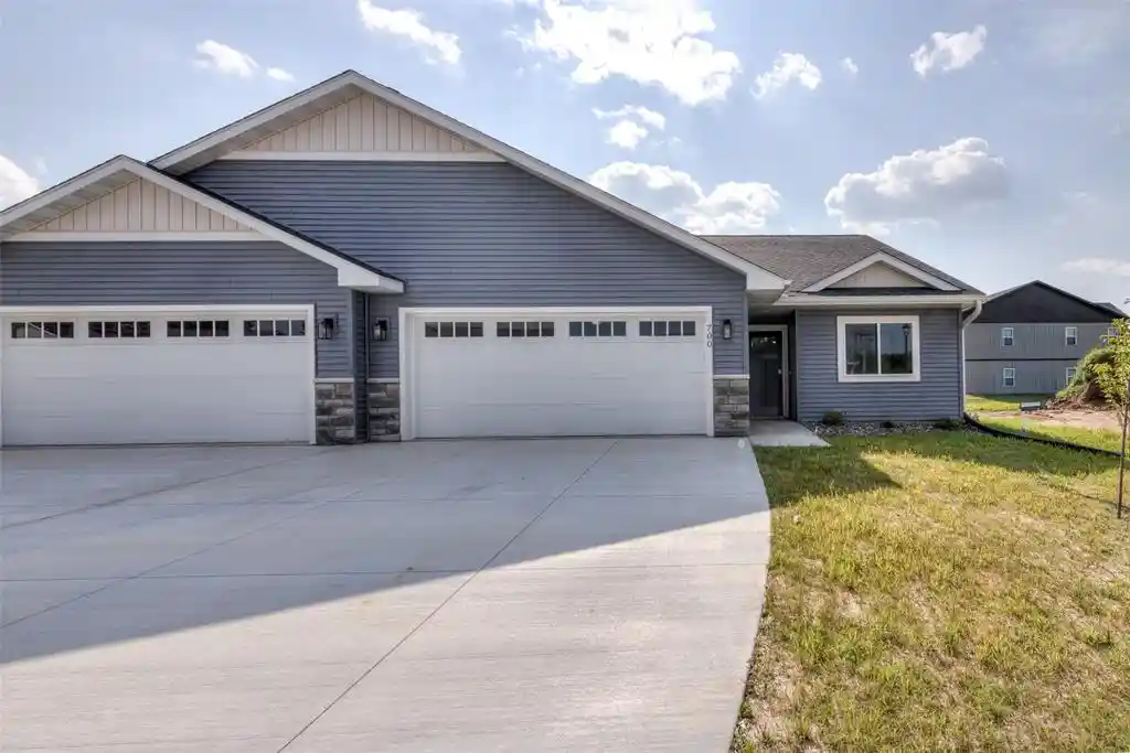 1st image of 700 Sequoia Dr Dr, Altoona, WI 54720 | MLS# 1603437