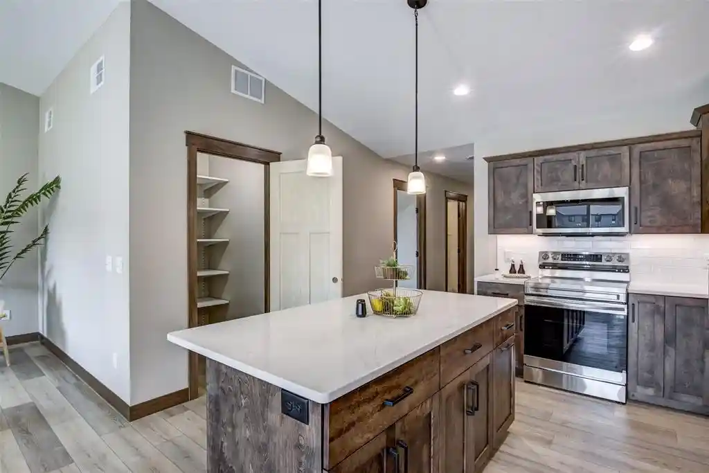 2nd image of 700 Sequoia Dr Dr, Altoona, WI 54720 | MLS# 1603437