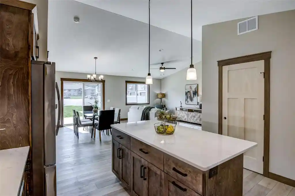 3rd image of 700 Sequoia Dr Dr, Altoona, WI 54720 | MLS# 1603437