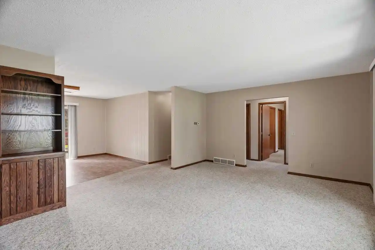 4th image of 1010 N Walnut Avenue Avenue, Marshfield, WI 54449 | MLS# 22603401