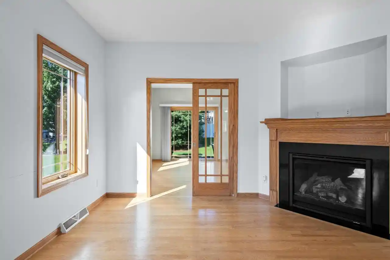 Photo 3 of Sale Pending at 5708 Prairie Stone Dr Dr, Mcfarland, WI 53558 | MLS# 2028502 | Listing updated on 2026-08-30