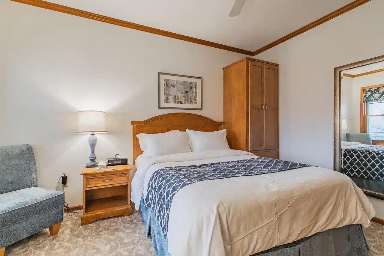 Homes for sale in Elkhart Lake, WI | 101 Osthoff Avenue Avenue #285, Elkhart Lake, WI 53020 | MLS# 1972552