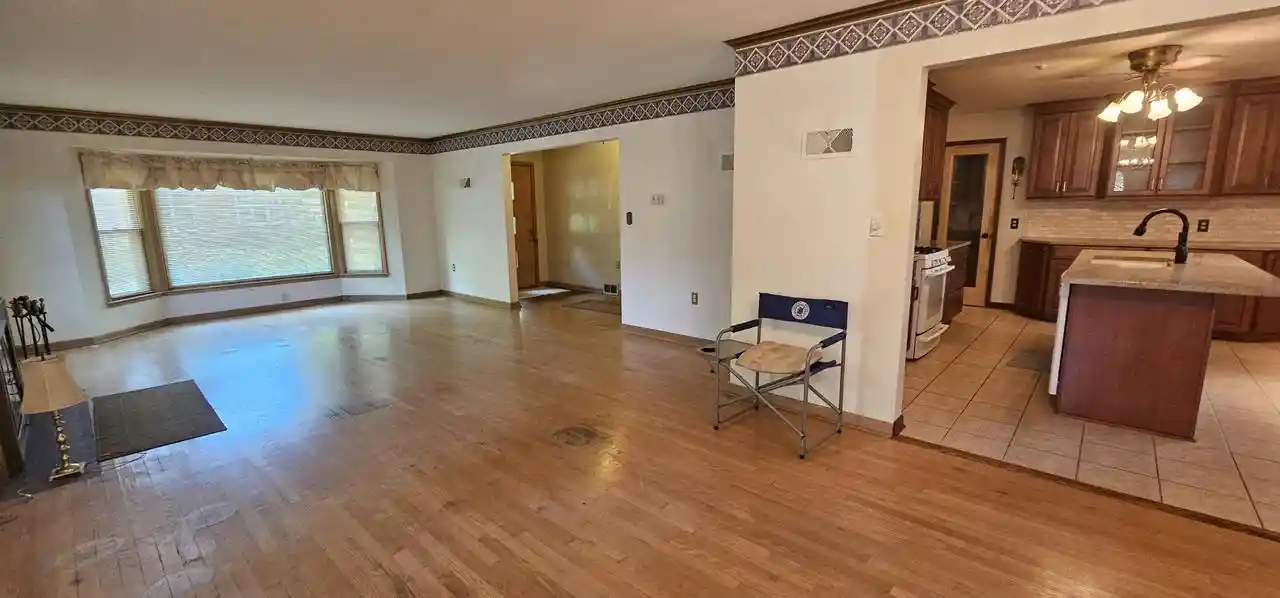 2nd image of 7305 3rd Avenue Avenue, Kenosha, WI 53143 | MLS# 1972567