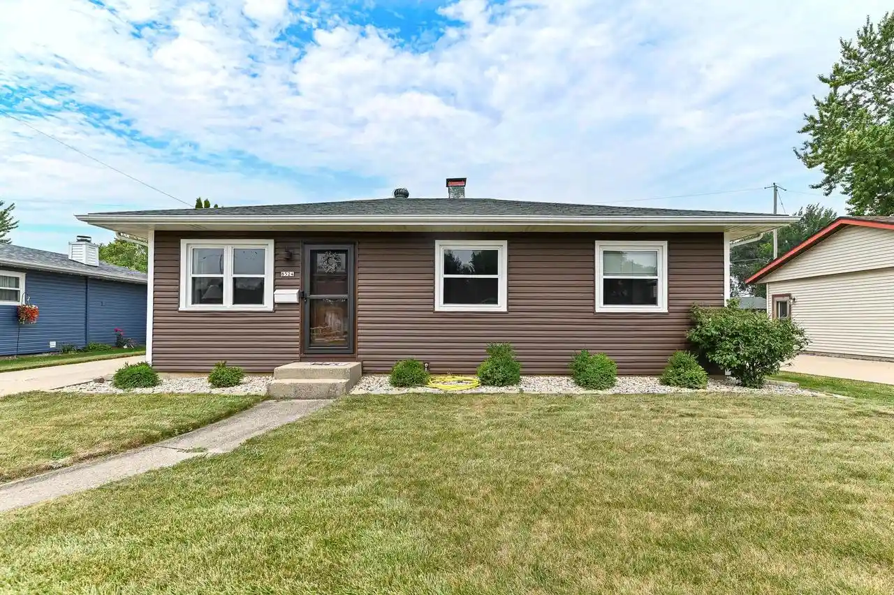 1st image of 8524 19th Avenue Avenue, Kenosha, WI 53143 | MLS# 1972573