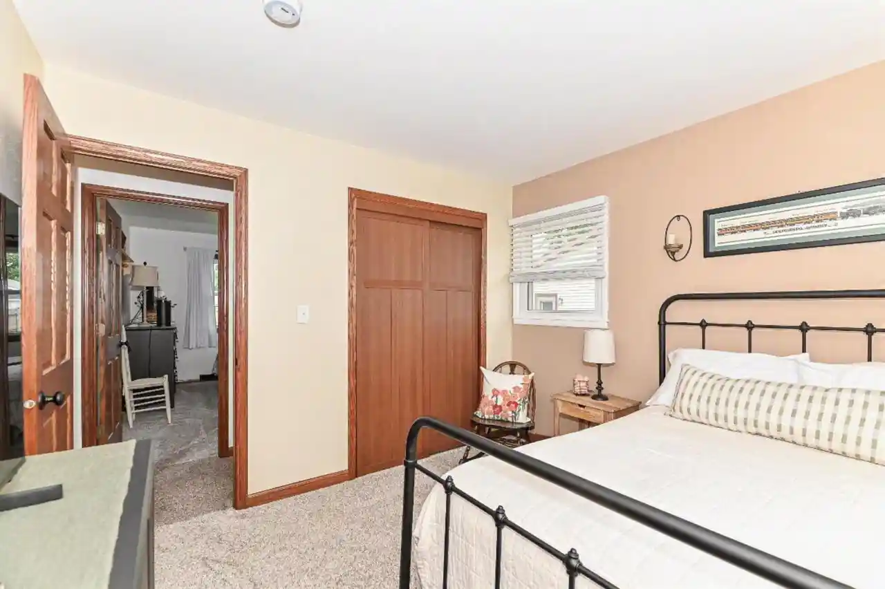 4th image of 8524 19Th Avenue Avenue, Kenosha, WI 53143 | MLS# 1972573