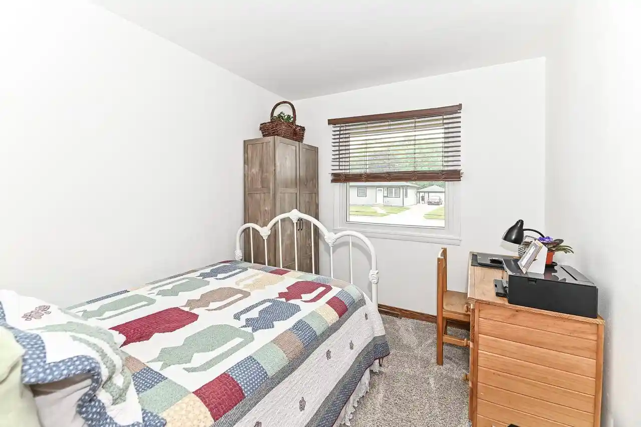 5th image of 8524 19Th Avenue Avenue, Kenosha, WI 53143 | MLS# 1972573