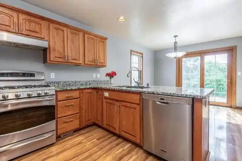 2nd image of N48w16103 Lone Oak Lane Lane, Menomonee Falls, WI 53051 | MLS# 1972575