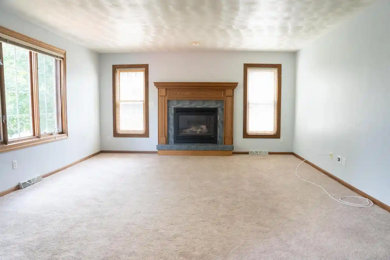 4th image of N48W16103 Lone Oak Lane Lane, Menomonee Falls, WI 53051 | MLS# 1972575