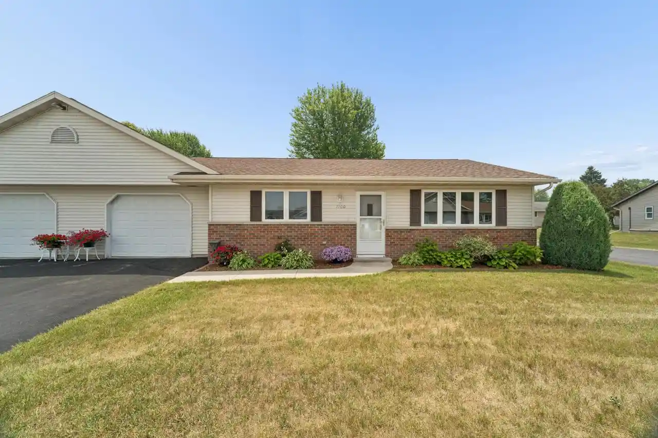 Homes for sale in Kiel, WI | 1100 Dewey Street Street, Kiel, WI 53042 | MLS# 1972578