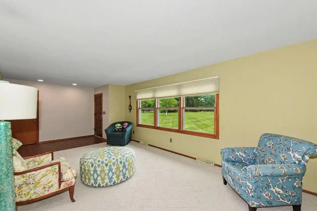 5th image of 1661 Friess Lake Road Road, Hubertus, WI 53033 | MLS# 1972587