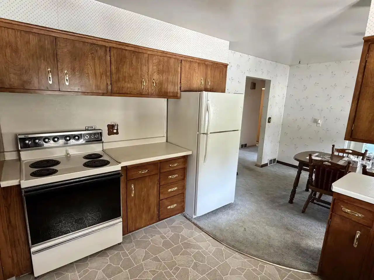 2nd image of 1504 Philippen Street Street, Manitowoc, WI 54220 | MLS# 1972586