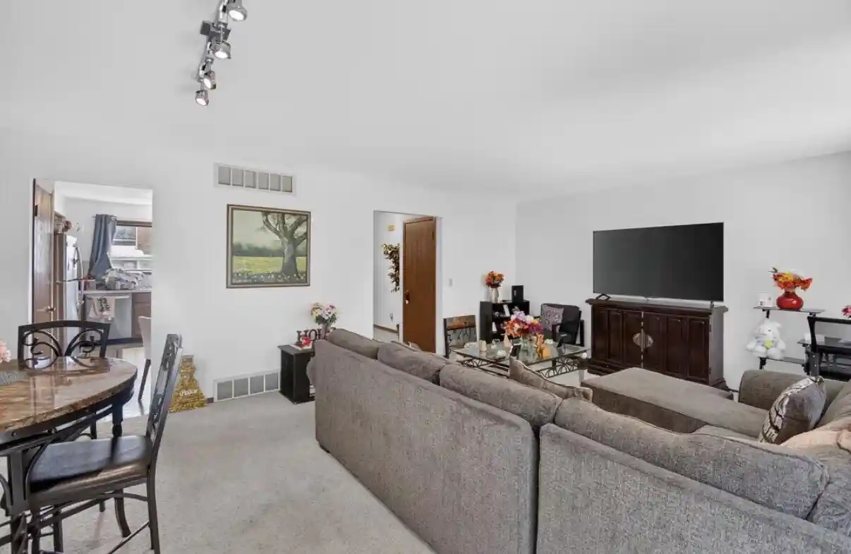 27th image of 5616 Cambridge Lane Lane #4, Mount Pleasant, WI 53406 | MLS# 1972589