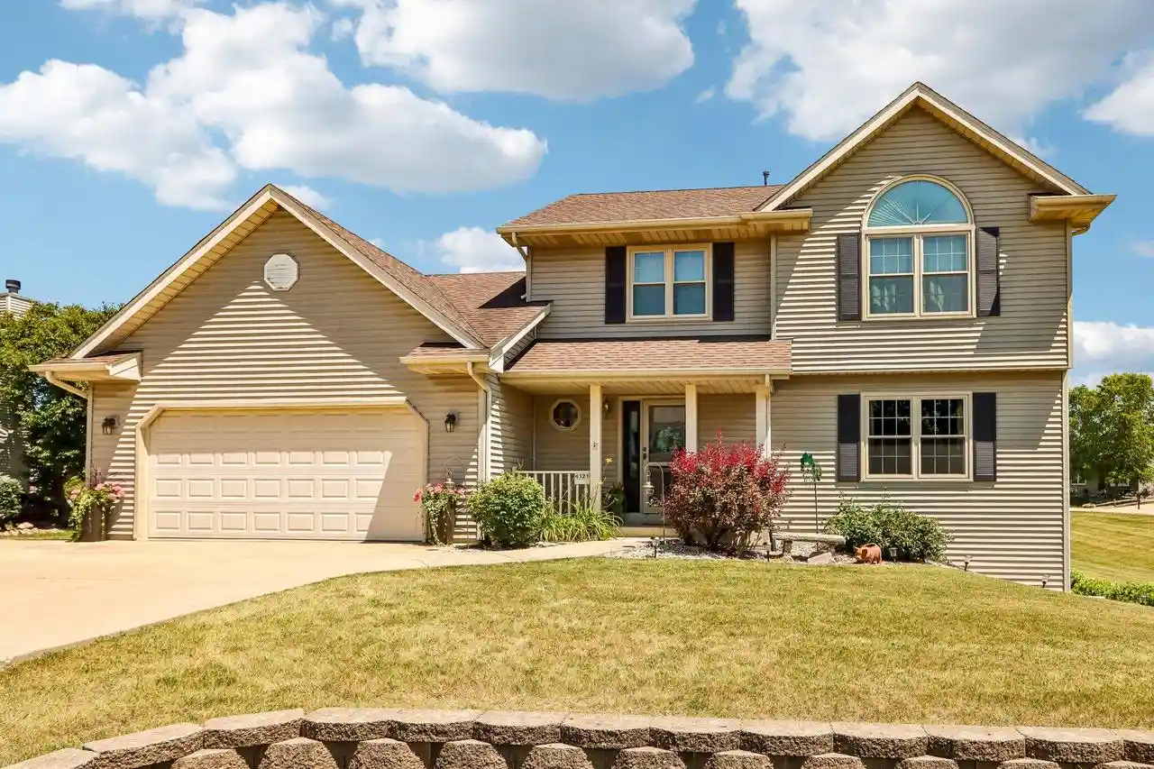 1st image of 4121 Stormy Dr Dr, Kansasville, WI 53139 | MLS# 1972596