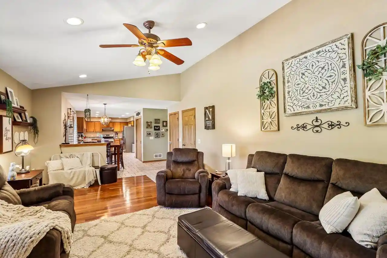4th image of 4121 Stormy Dr Dr, Kansasville, WI 53139 | MLS# 1972596