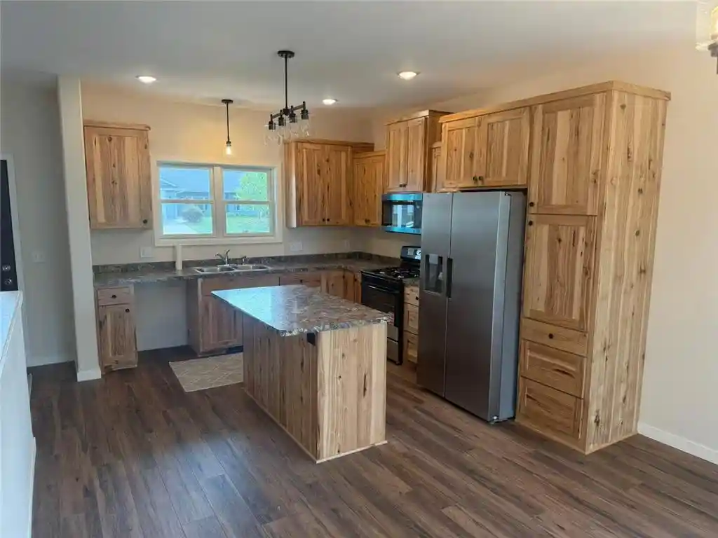Photo 3 of Single family home for sale at 206 Blackhawk Dr Dr, Woodville, WI 54028 | MLS# 7113210 | Listing updated on 2026-09-09