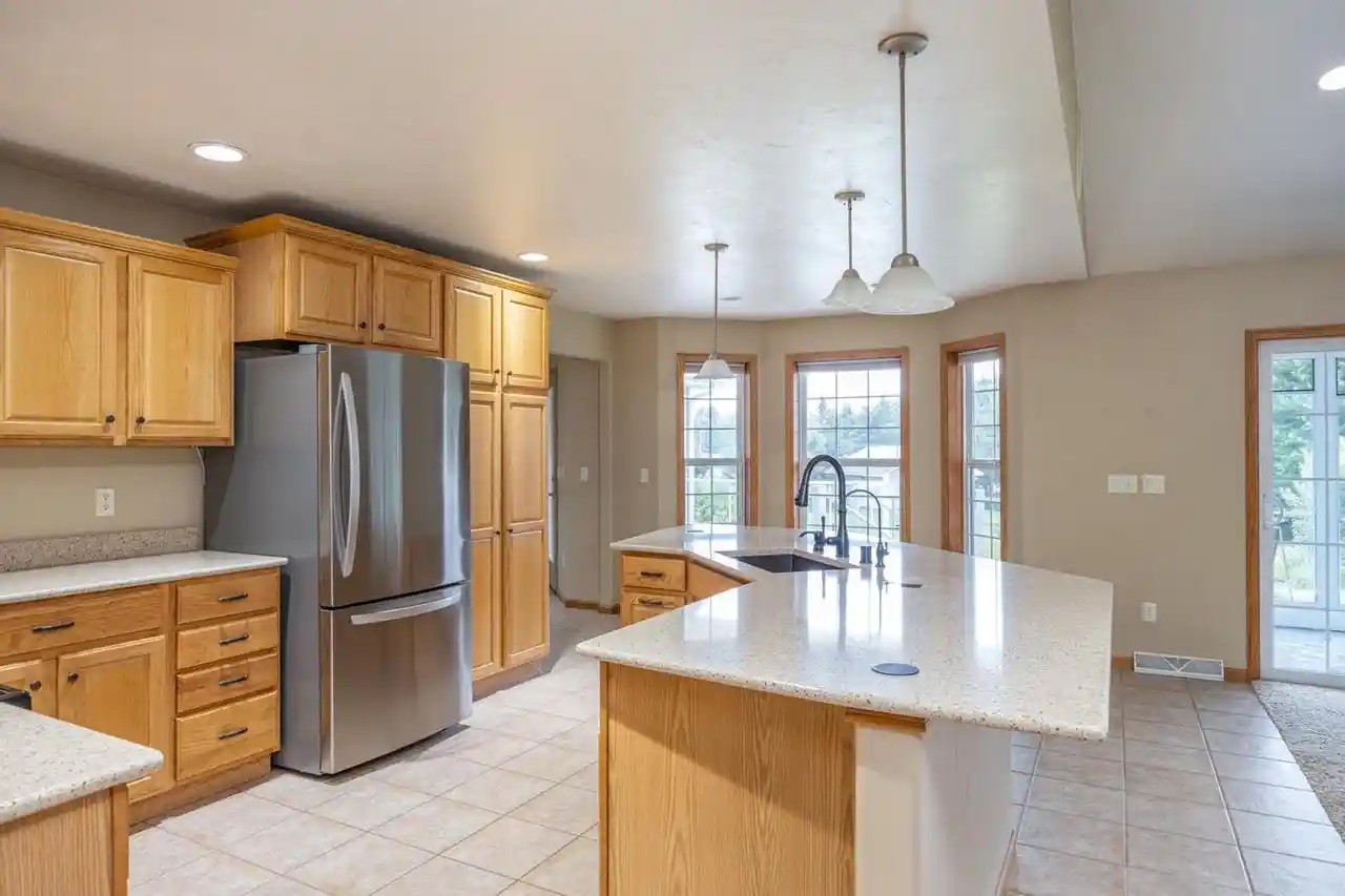4th image of E9051 Rocky Mountain Dr Dr, New London, WI 54961 | MLS# 50329458