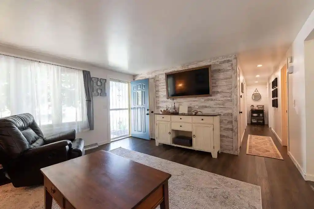 2nd image of 1085 Cumberland Trail Trail, Oshkosh, WI 54904 | MLS# 50329459