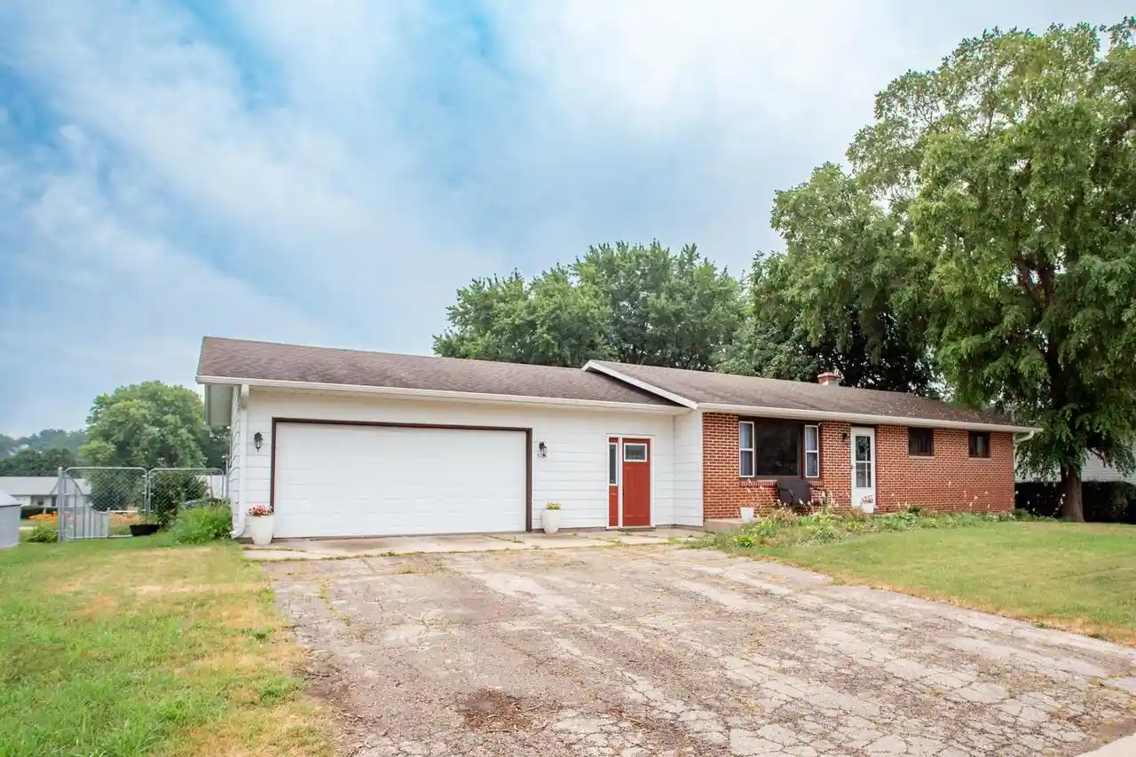 1st image of 504 26th Street Street, Monroe, WI 53566 | MLS# 2028527