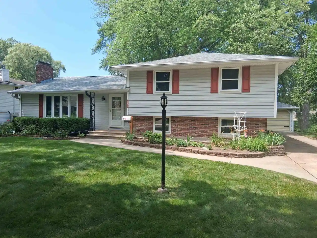 1st image of 1232 Driftwood Dr Dr, De Pere, WI 54115 | MLS# 50329476