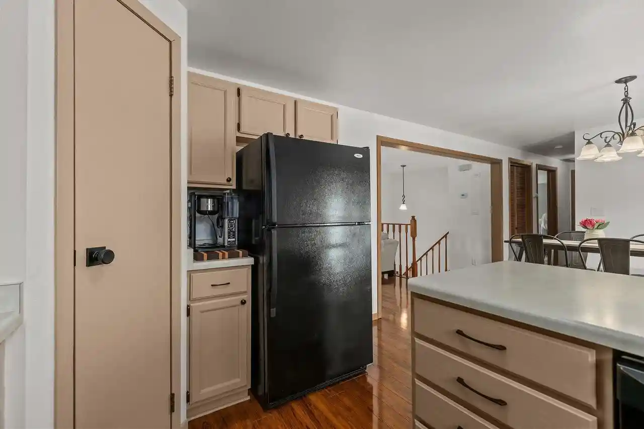 Photo 4 of Sale Pending at 530 E Mitchell Avenue Avenue, Appleton, WI 54915 | MLS# 50329480 | Listing updated on 2026-09-14