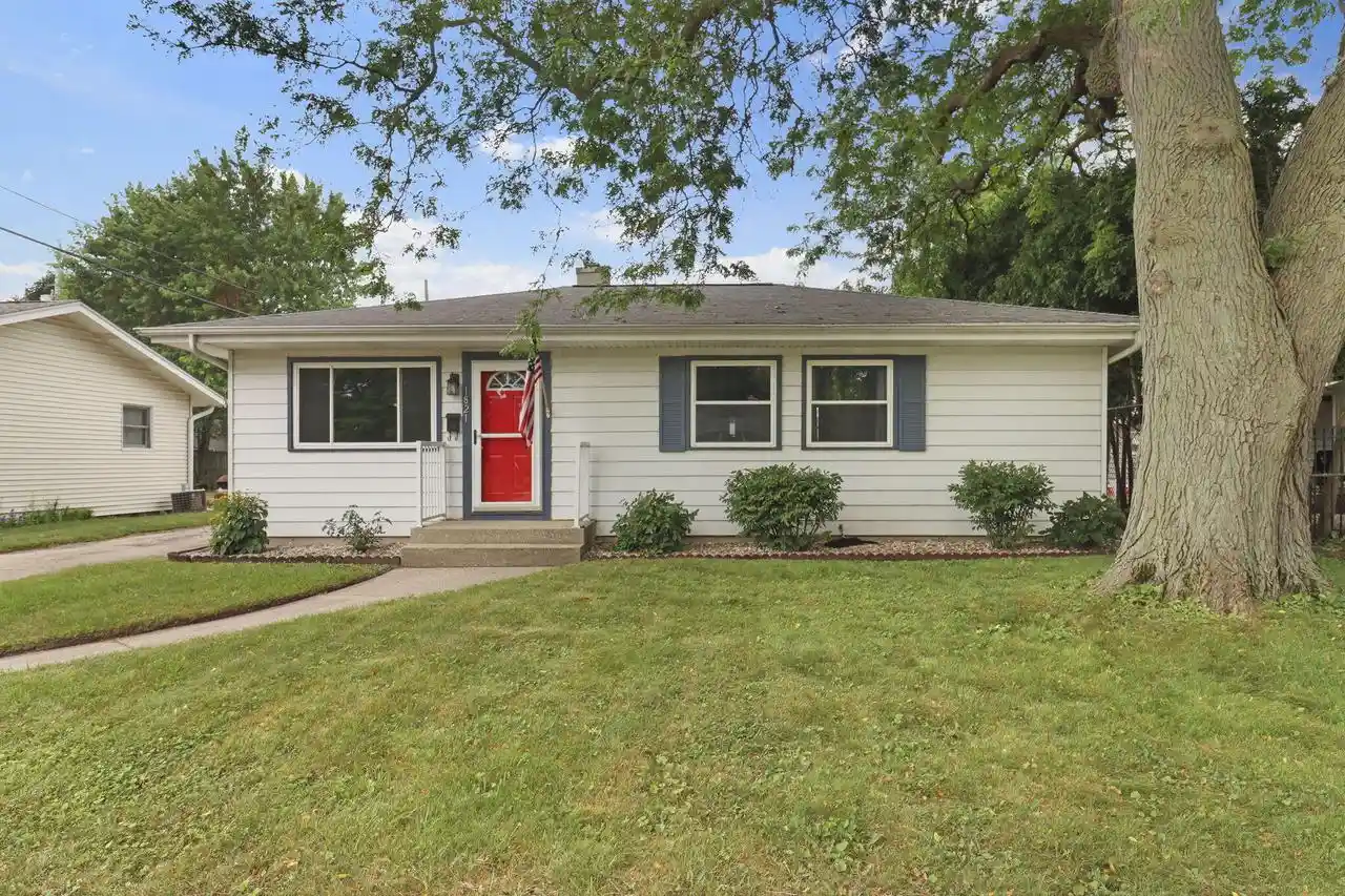 1st image of 1821 84th Pl Pl, Kenosha, WI 53143 | MLS# 1972630