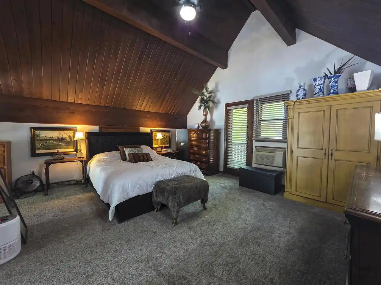 3rd image of 709 N Water Street Street, Watertown, WI 53098 | MLS# 1972631