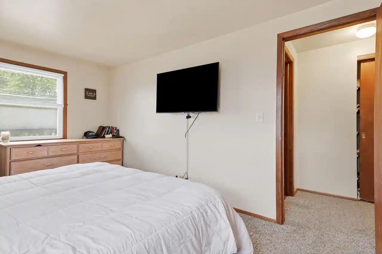 2nd image of 811 Dreifuerst Road Road #815, Plymouth, WI 53073 | MLS# 1972642