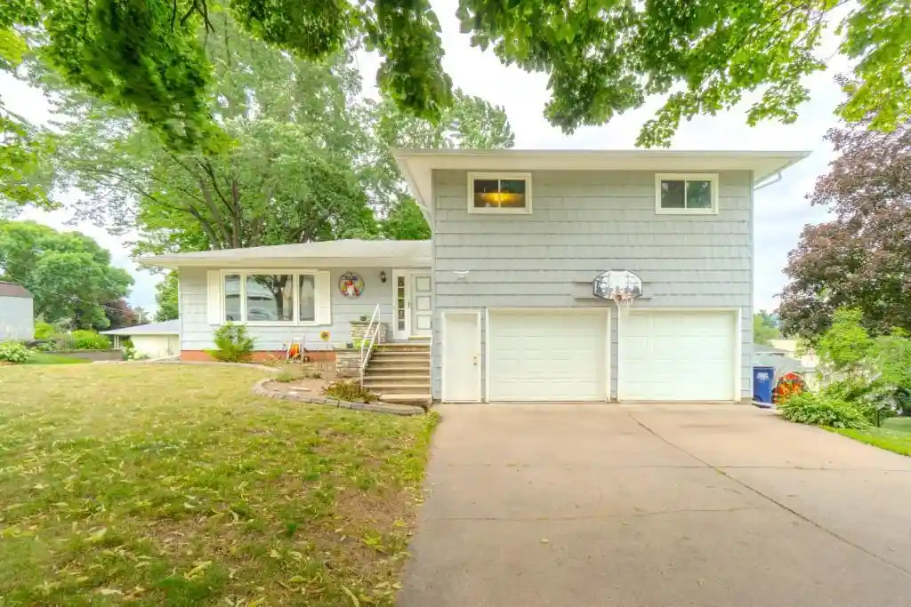 1st image of 1311 Greenhill Dr Dr, Wausau, WI 54401 | MLS# 22603427
