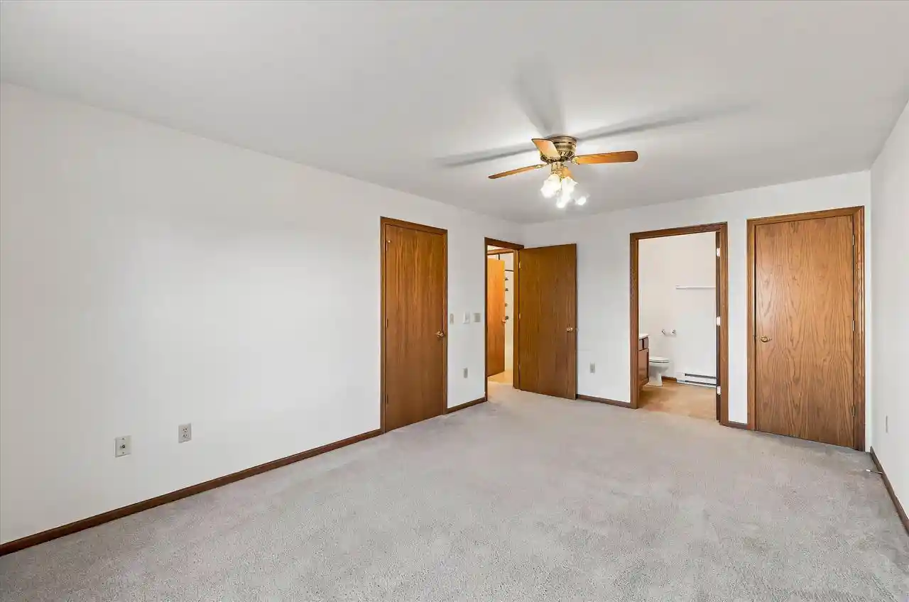 4th image of 364 Minz Park Cir Cir, West Bend, WI 53095