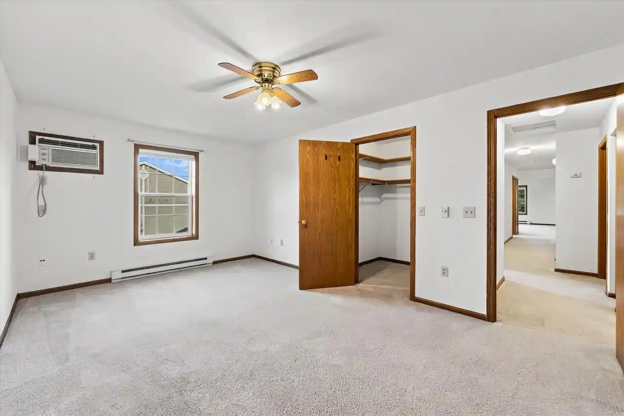 5th image of 364 Minz Park Cir Cir, West Bend, WI 53095