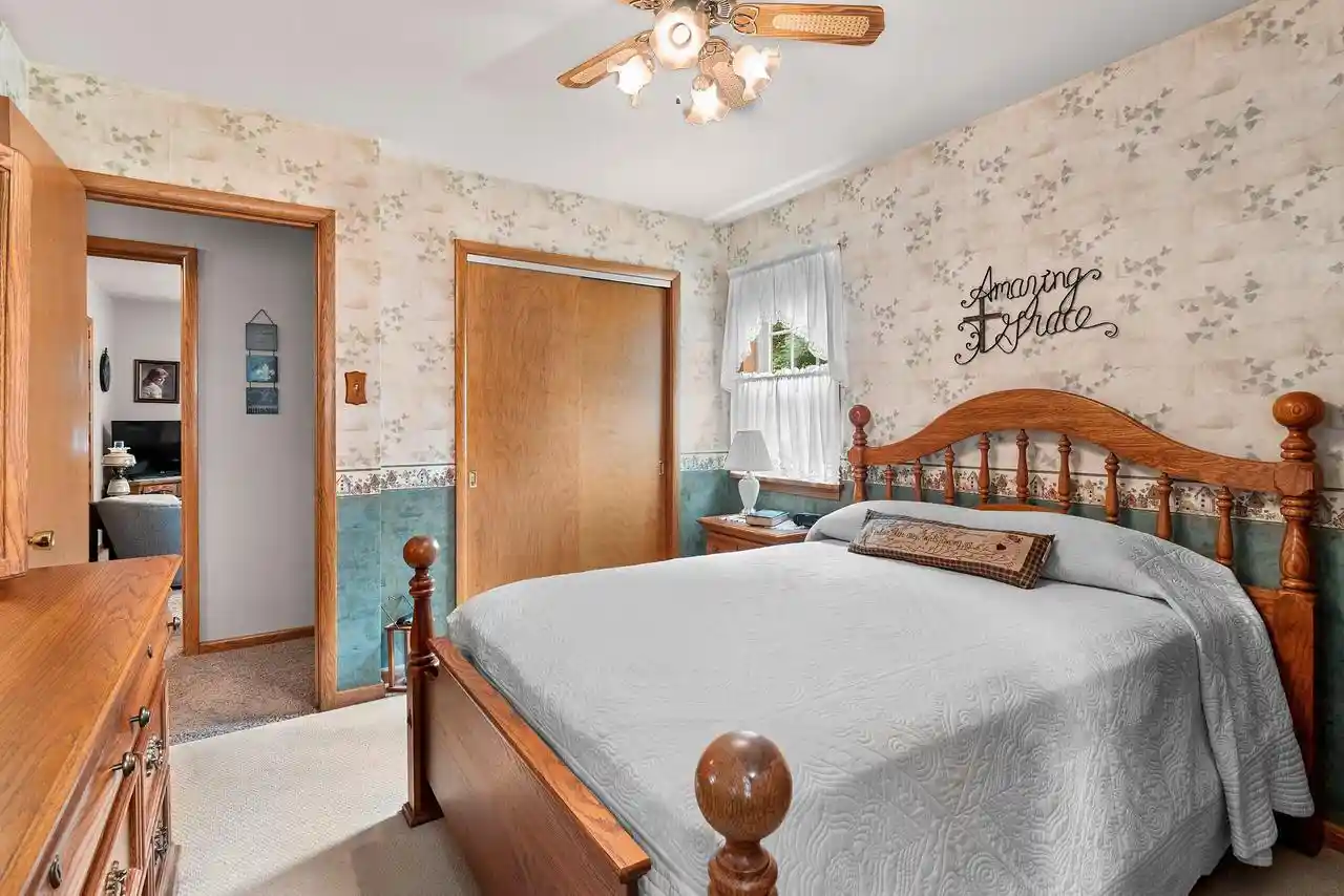 4th image of 3316 Waldo Boulevard Boulevard, Manitowoc, WI 54220 | MLS# 1972653